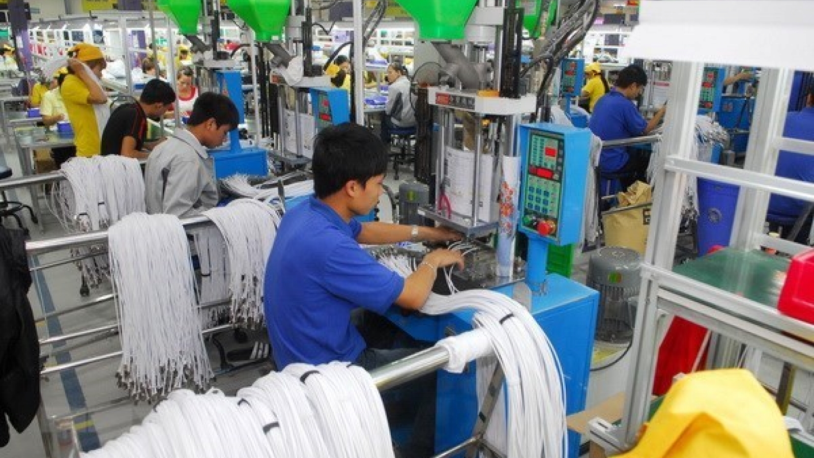 HCM City ranks first in FDI attraction in five months