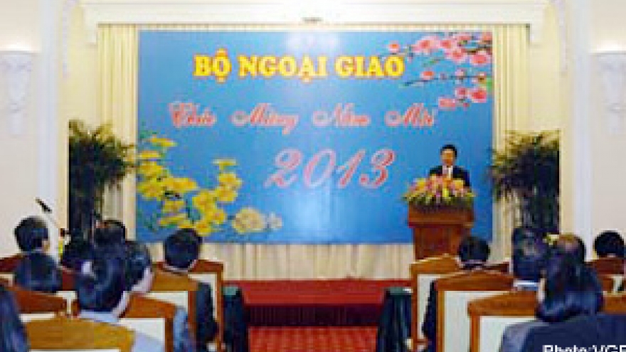 FM hails contributions of the press