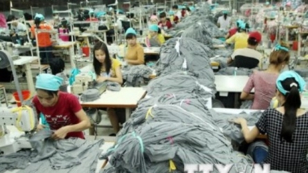 Russian newspaper: Vietnam makes record on FTA signing