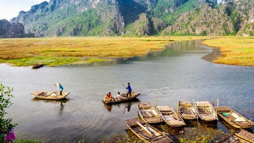 Vietnam among top 10 places to jet off in Fall