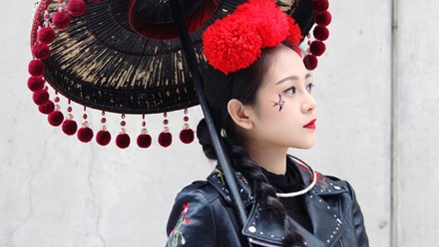 Tam Trieu Dang radiant at Seoul Fashion Week