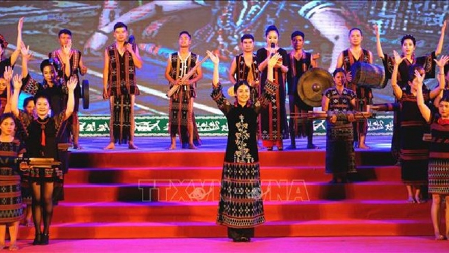 Festival enhancing ethnic cultures between Vietnam, Laos closes