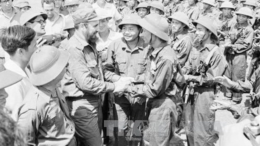 Cuba marks 45 years since Fidel’s historical visit to Vietnam
