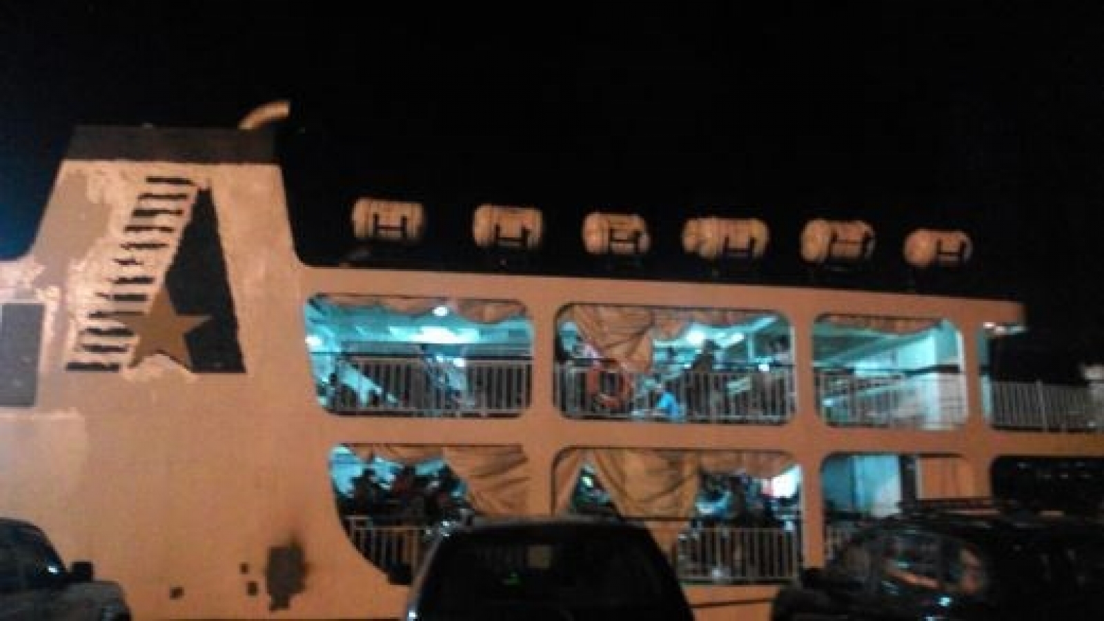 Malaysia deports 400 Filipino illegal immigrants