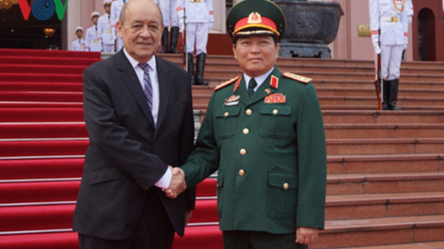 Vietnam, France eye strategic defence dialogue mechanism