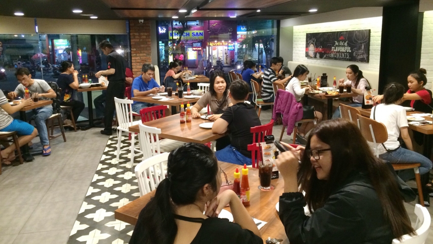 Franchise restaurants boom in Vietnam