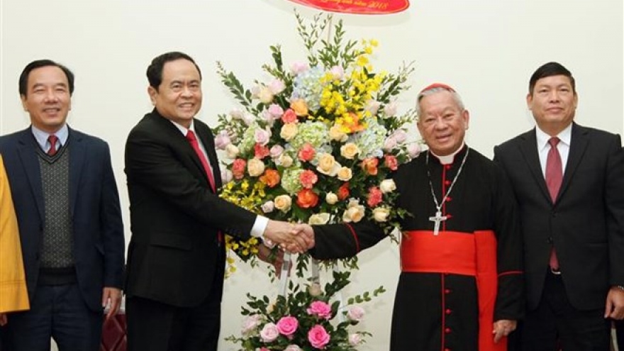 
        Front leader pays pre-Christmas visit to religious dignitaries
                              