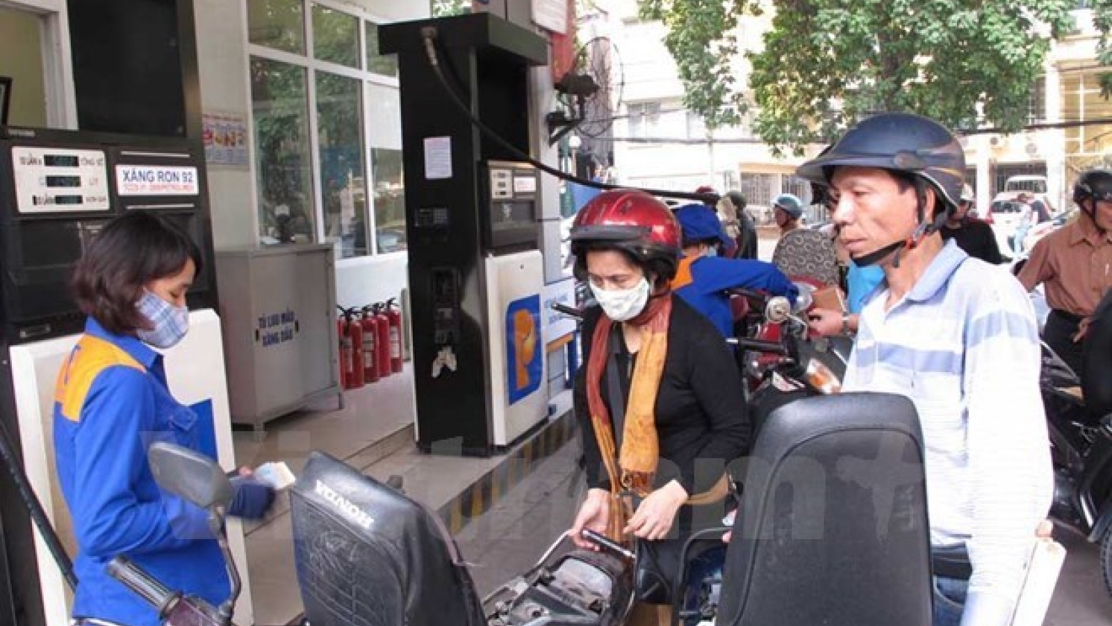 Fuel prices increase slightly