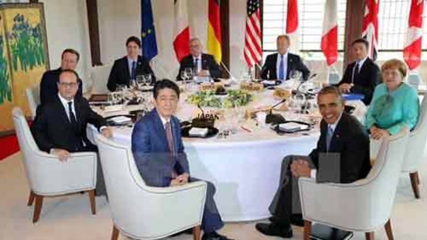 
        G7 Summit: Leaders vow to bolster economic growth, maritime security
                              