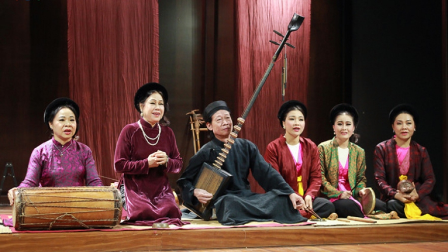 
        Music Story of the Old Quarter
                              