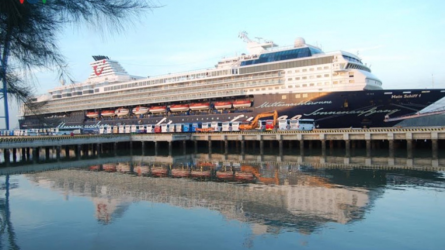 
        Ba Ria-Vung Tau welcomes German cruise ship
                          
                      