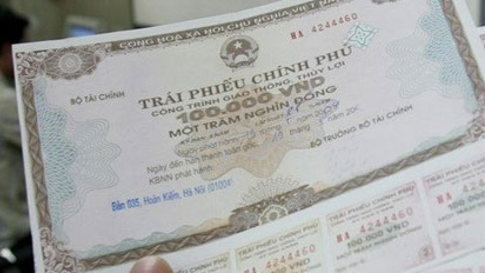 Fresh measures needed to support G-bond market