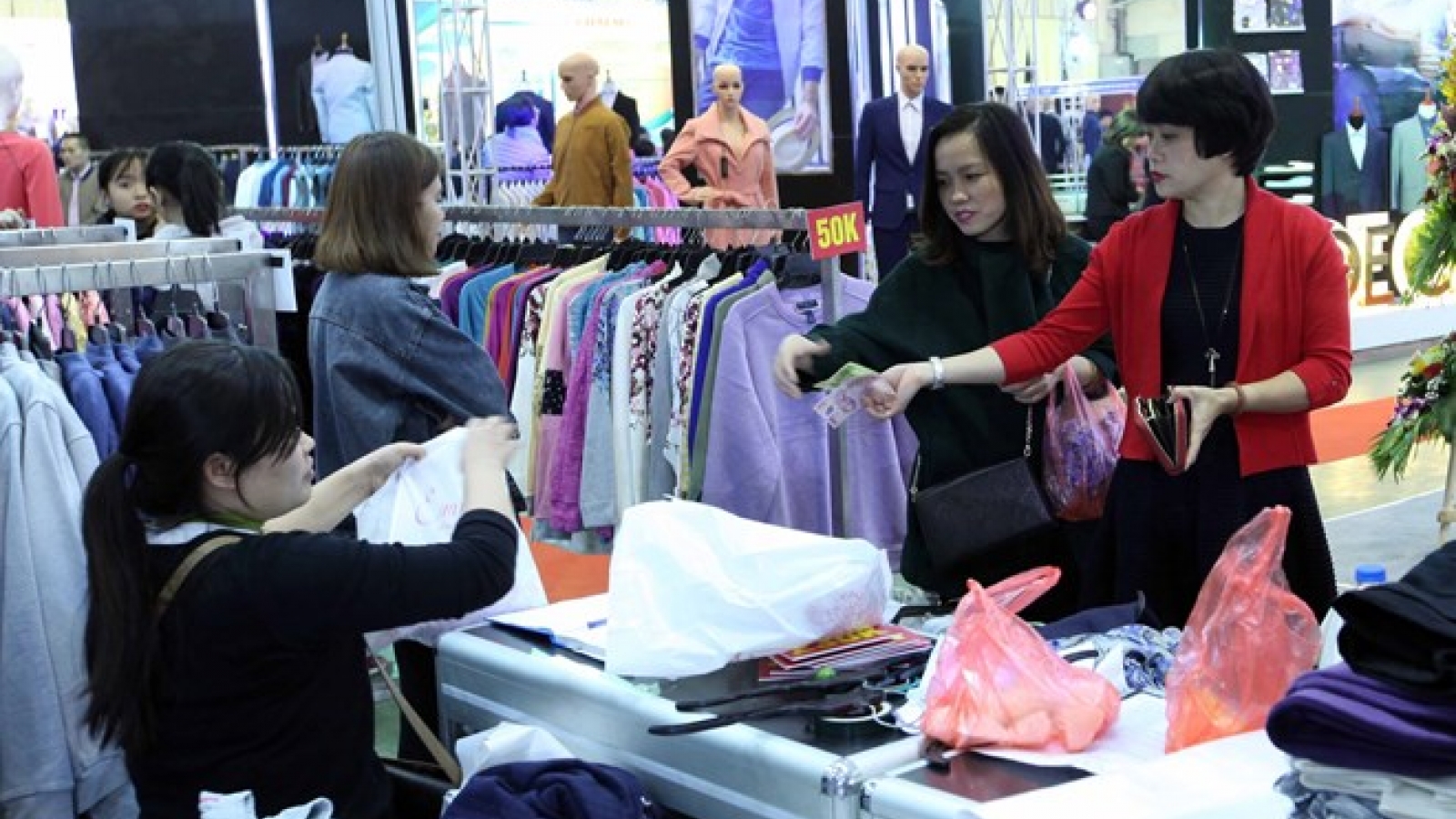 Garment companies are selling better abroad