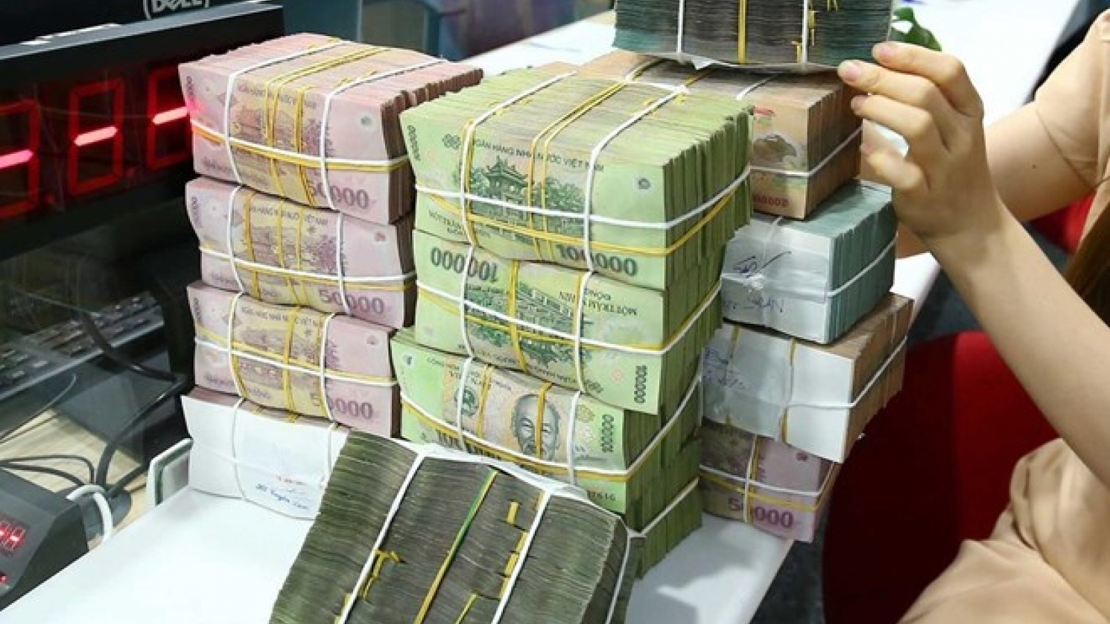 State Treasury mobilises 2 trillion VND from G-bond auction