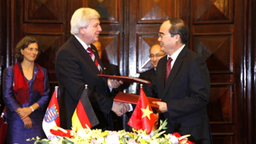 Vietnam strengthens ties with German state 