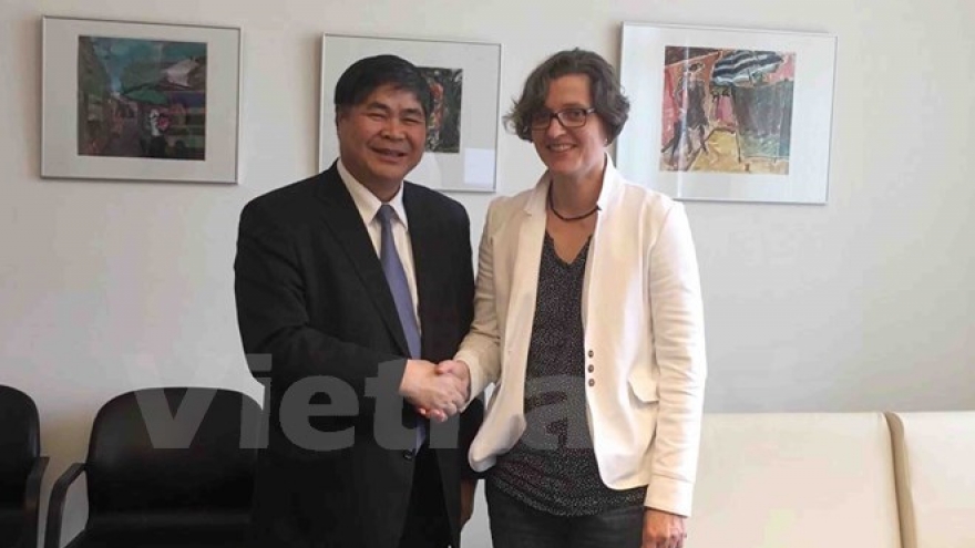German county appreciates Vietnamese expats’ contributions