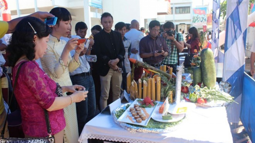 Gia Lai week of culture, cuisine and horserace opens