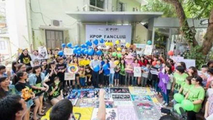 Government issues decree on operation of foreign cultural establishments