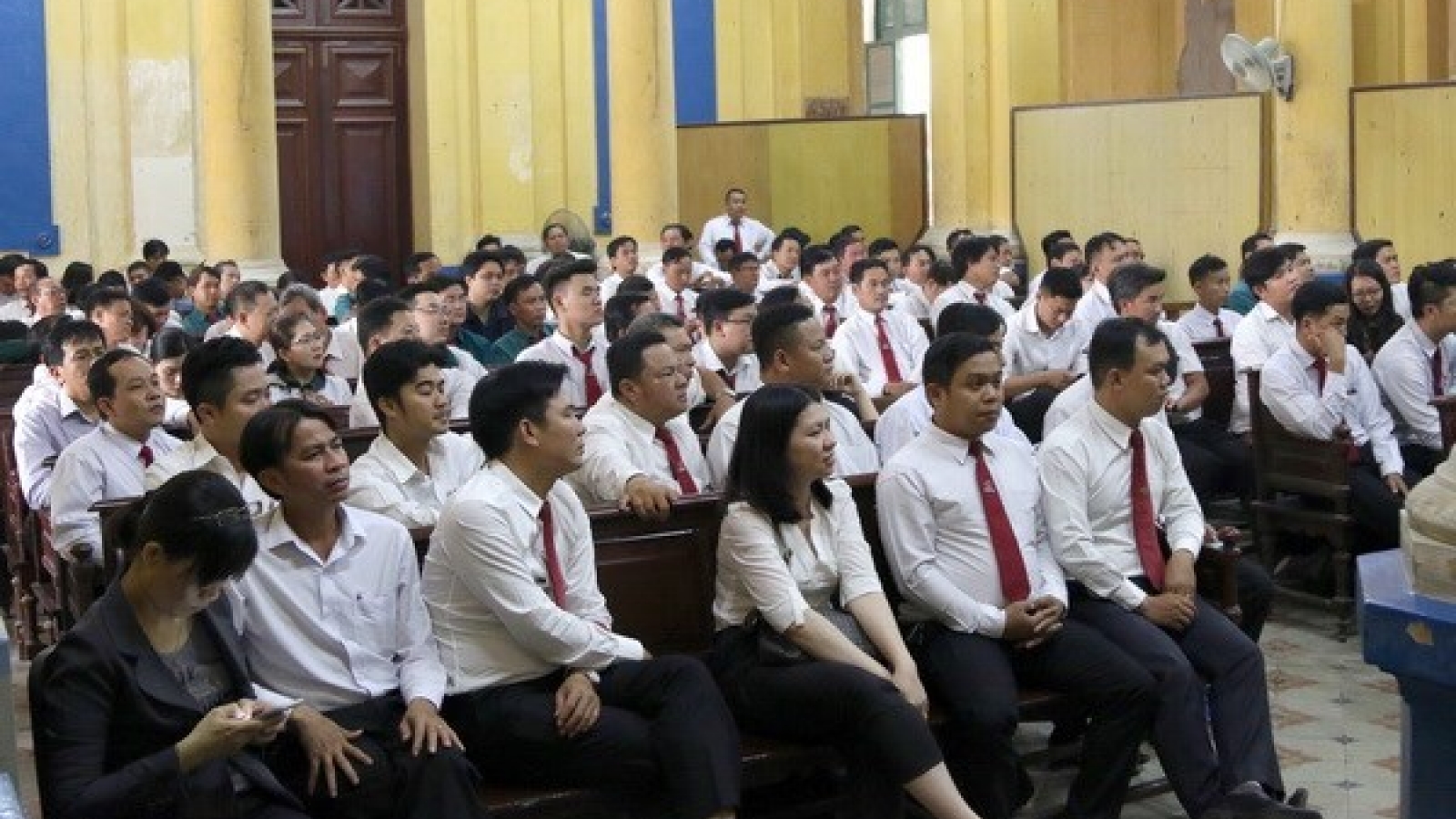 Trial of Vinasun-Grab civil case suspended for one month