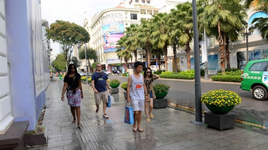 Does HCM City need new, shiny sidewalks to attract tourists?