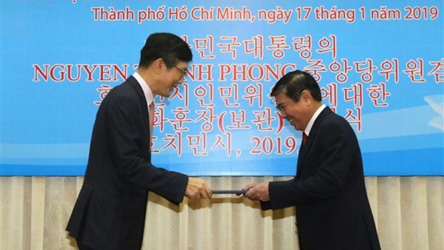 HCMC leader honoured with RoK order of cultural merit