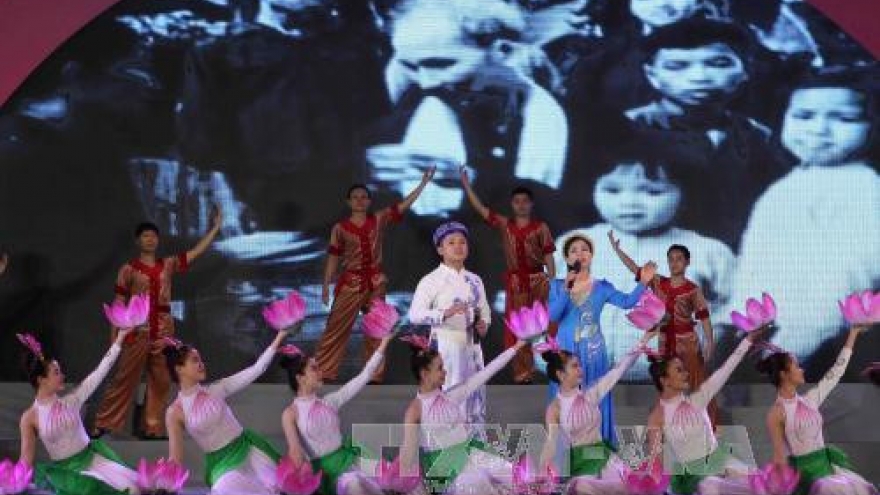 
        127th birth anniversary of President Ho Chi Minh celebrated
                              