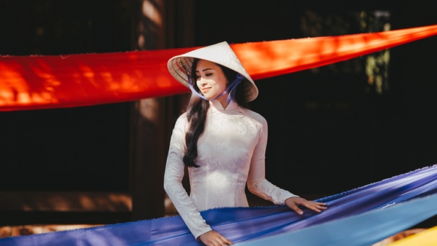 Tieu Vy to wear dress adorned with 2,000 crystals at Miss World final