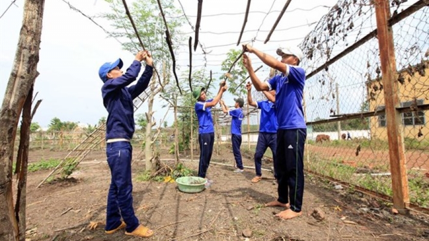 Vietnam aims to treat HIV, halt drug rise