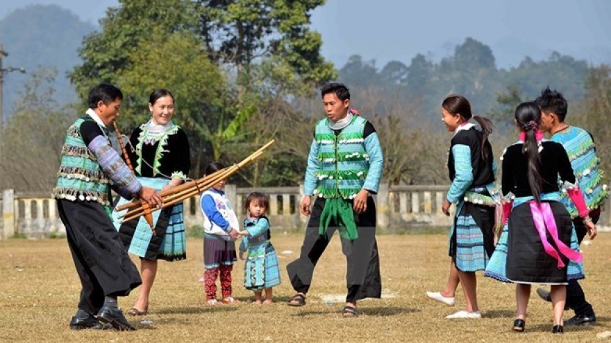 H’Mong pan-pine festival opens in Ha Giang