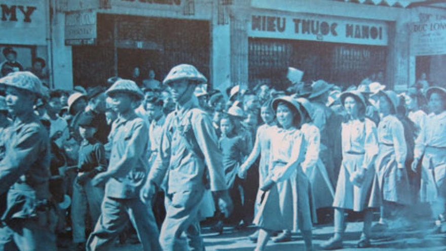 The sparkle of Liberation Day of Hanoi 60 years ago
