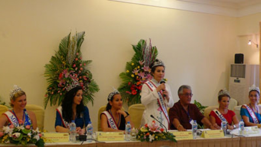 Mila Le crowned Miss Overseas Vietnamese 2013