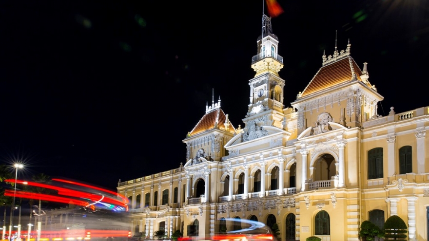 HCM City by night 