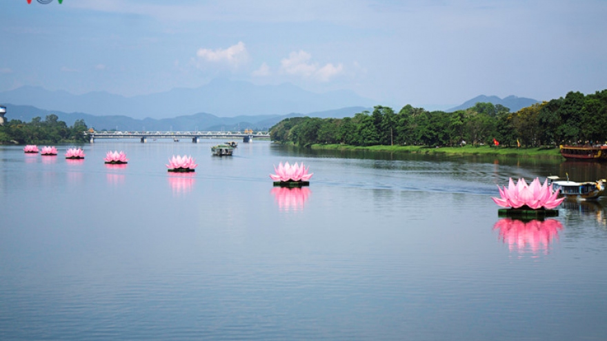 City of Hue celebrates birthday of Buddha