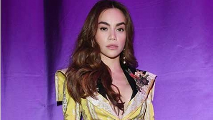 
        Ho Ngoc Ha hobnobs at Milan Fashion Week
                              