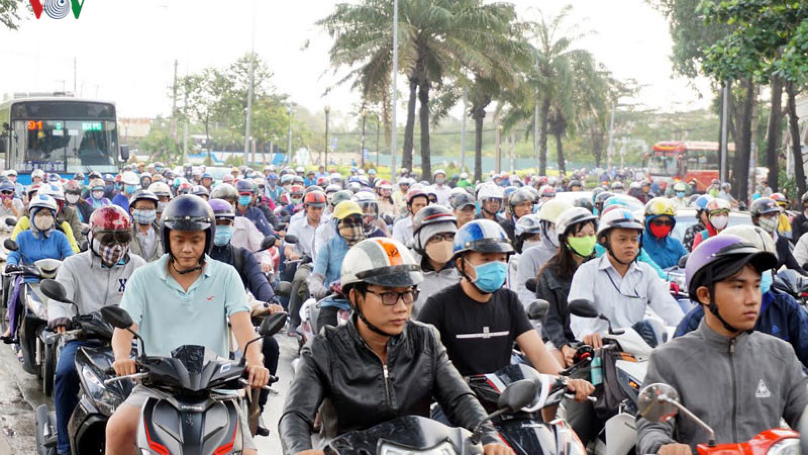 Traffic jams galore as millions return home after TET