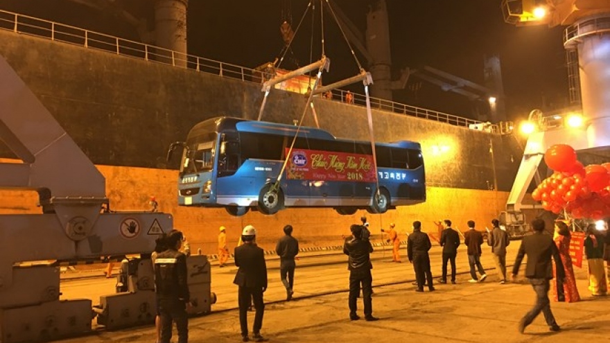 Hai Phong ports receive first cargo consignments of 2018