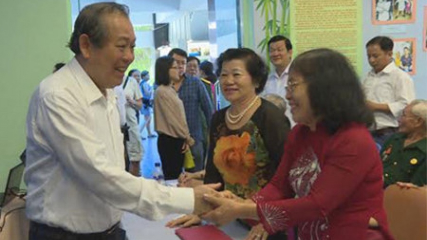 Deputy PM meets former revolutionary prisoners