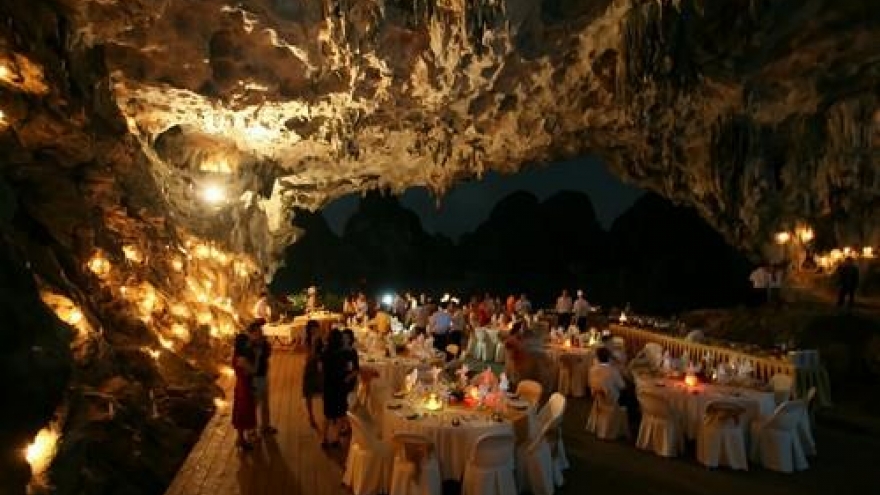 Parties in Ha Long Bay's caves to be banned