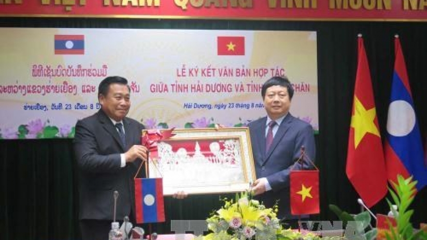 Hai Duong fosters ties with Vientiane province