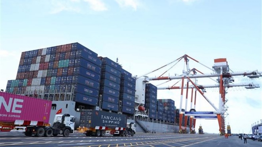 Hai Phong International Container Terminal welcomes first ship