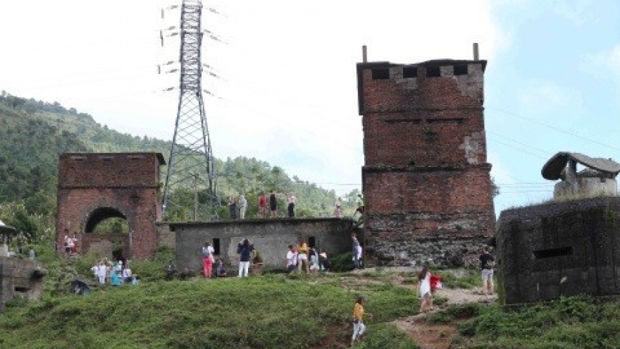 Two localities join hands to preserve Hai Van Gate national relic site