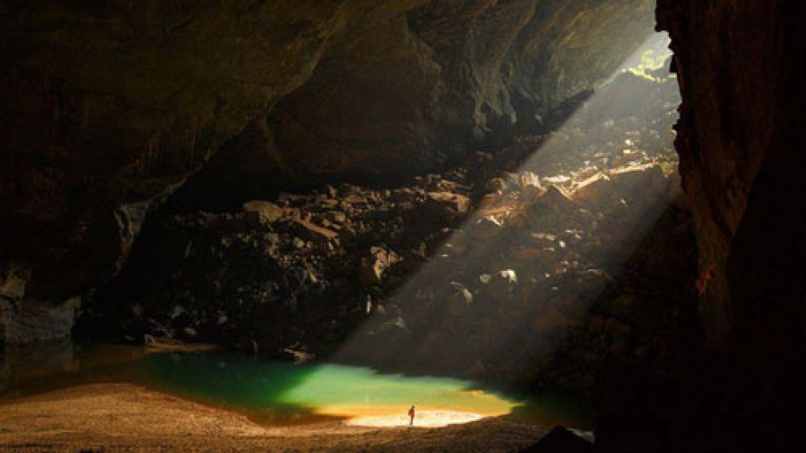 Hang En (Swift Cave) selected for famous Hollywood film