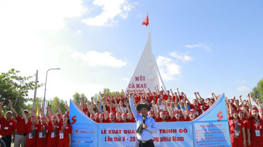 
        Blood donation journey begins in Ca Mau
                              
