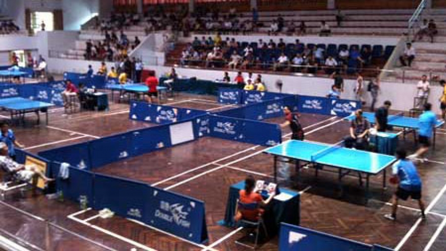 300 athletes compete for Hanoi table tennis cup