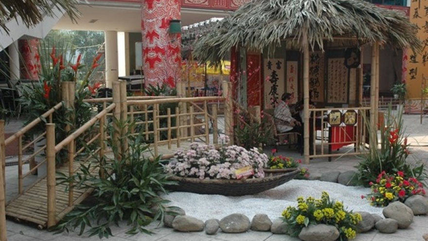 Hanoi to open Tet produce market