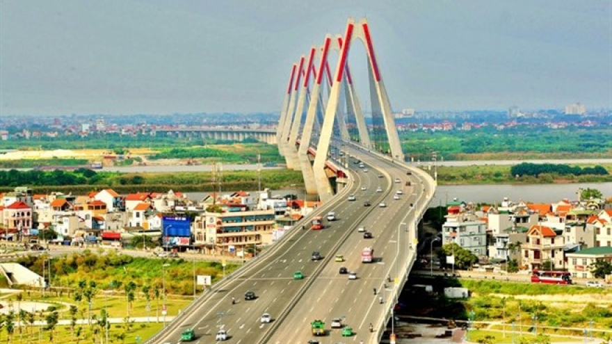 Hanoi may dissolve district People's Councils