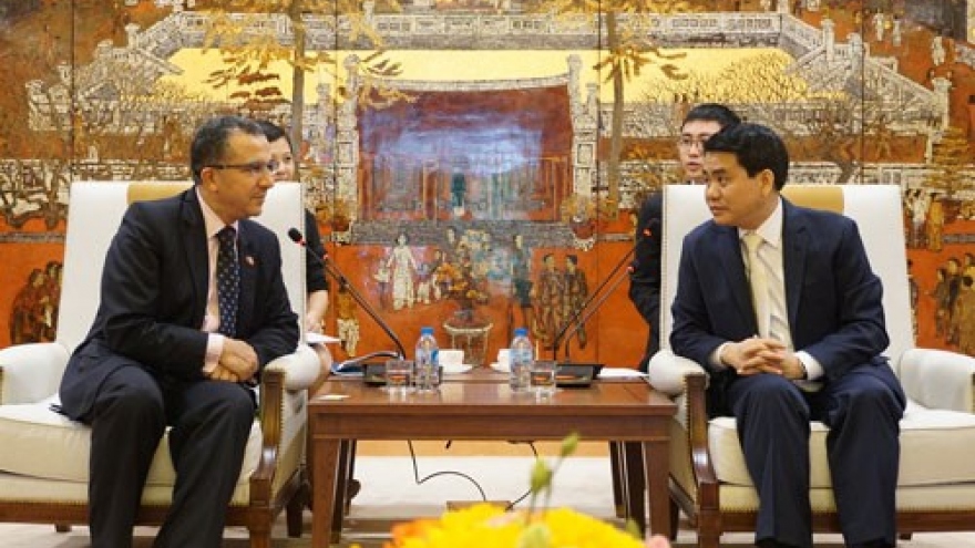 Hanoi mayor promises optimal conditions for Moroccan investors