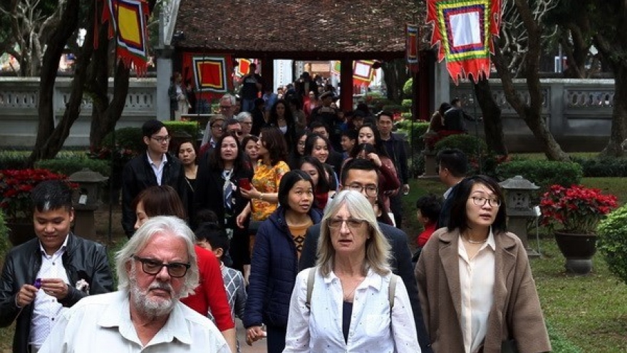 Hanoi welcomes 3 million foreign tourists in five months