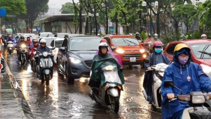 Heavy rain, flash floods forecast to continue over weekend