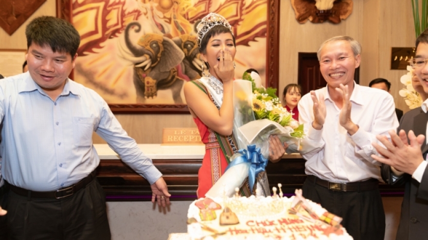 H’Hen Nie crowned amid homecoming